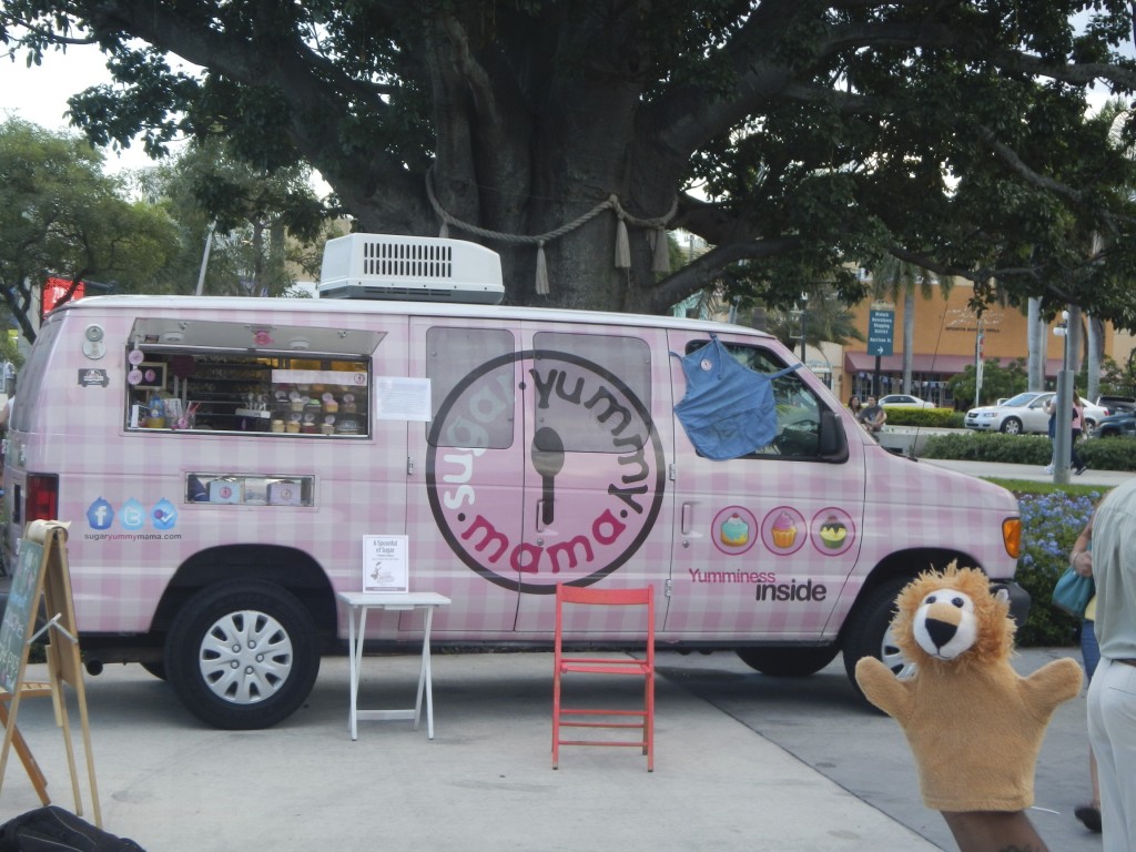 Food Truck Monday Hollywood, FL Young Circle Arts Park
